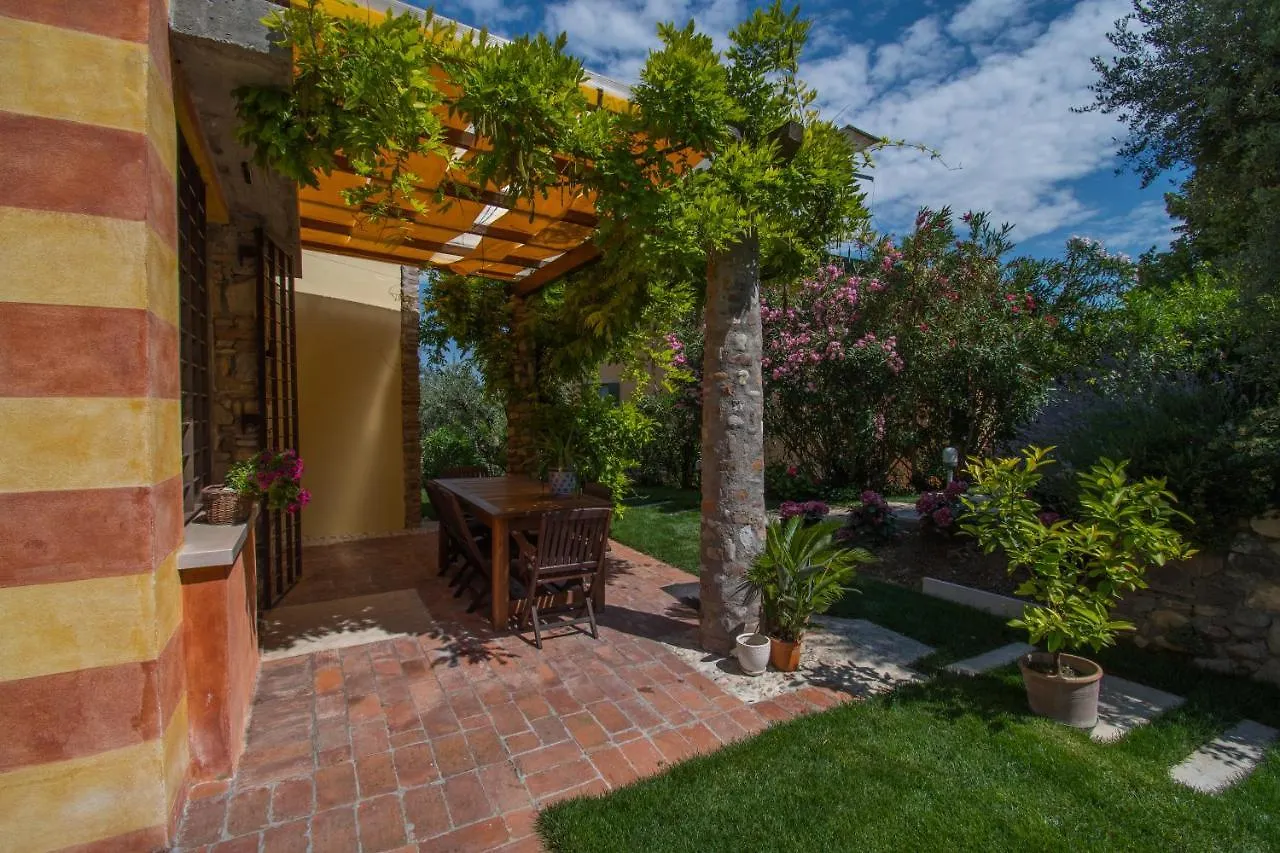 Sesto Armonico B&B Palazzolo  Italy